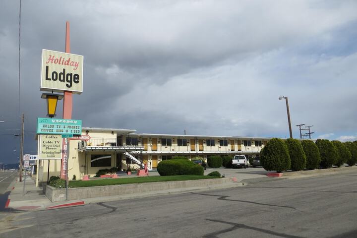 Hotel 37 of 38