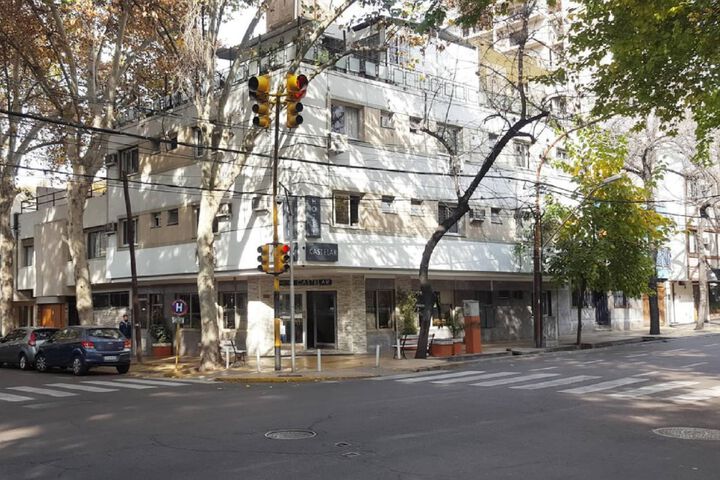 Hotel 8 of 20