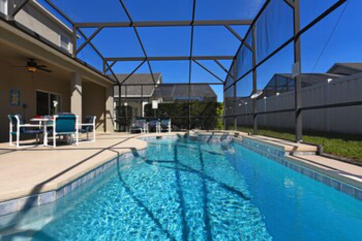 Pool 42 of 83