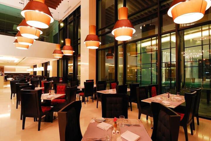 Dining 148 of 168