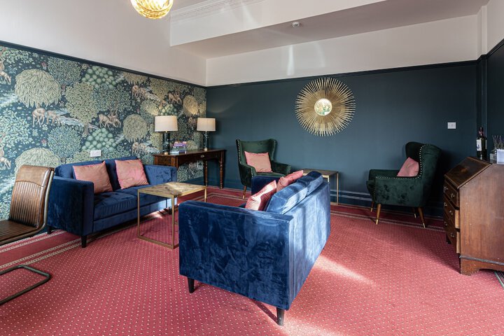 Hotel Interior 4 of 178