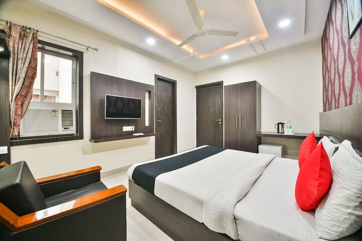 Room 16 of 54