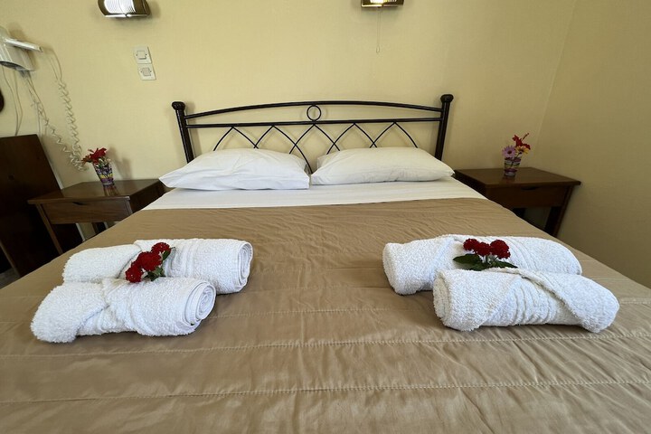 Room 11 of 31