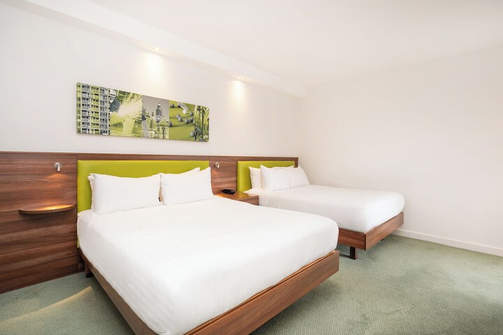 Room 21 of 64