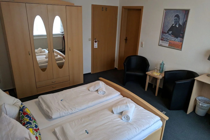 guest_rooms