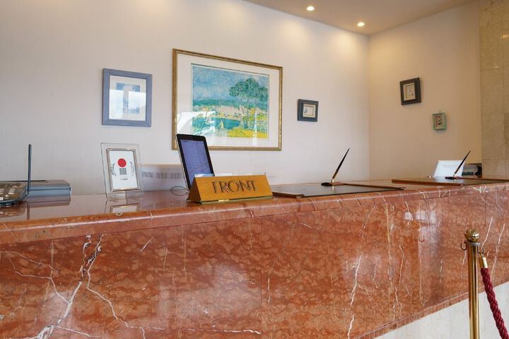 Hotel Interior 6 of 51