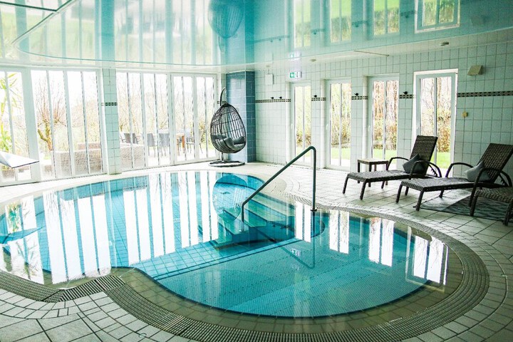 Pool 16 of 23