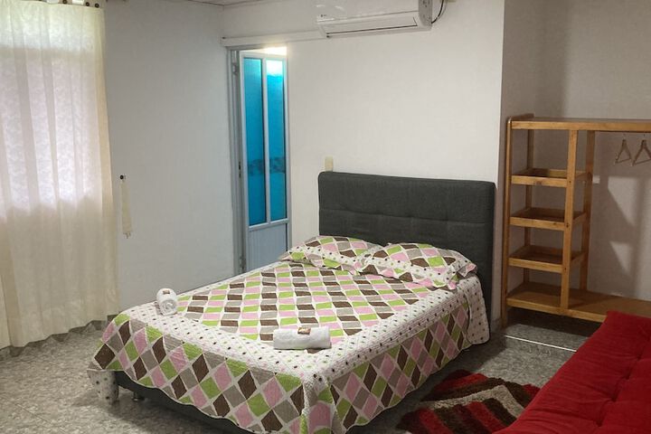 Room 7 of 19