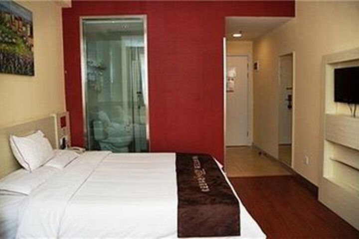Room 14 of 41
