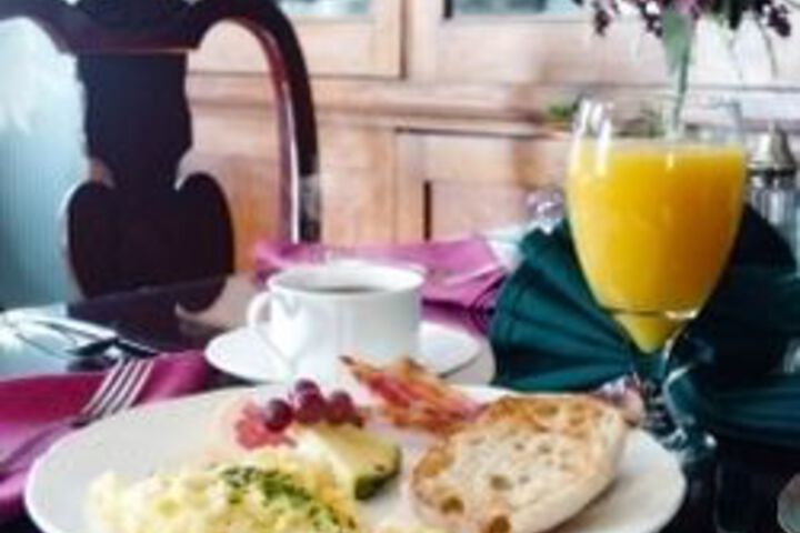 Breakfast/Coffee Service 34 of 200
