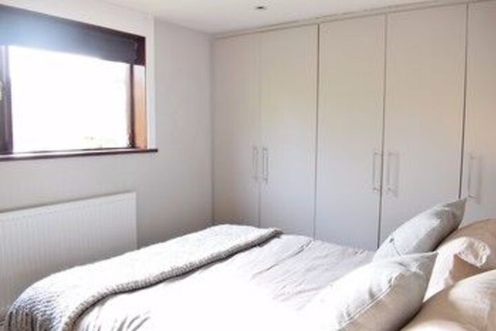 Room 8 of 17