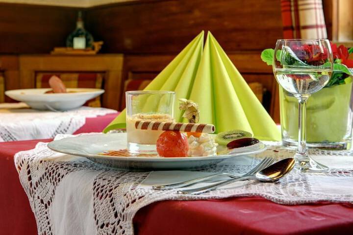 Dining Photos