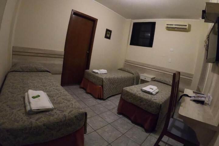 Room 12 of 38