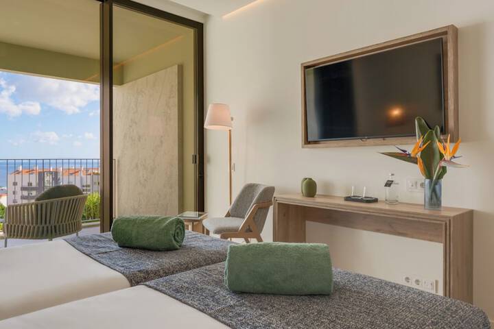 Room 20 of 54
