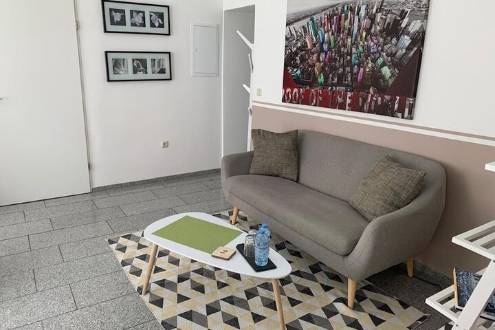 Room 19 of 48