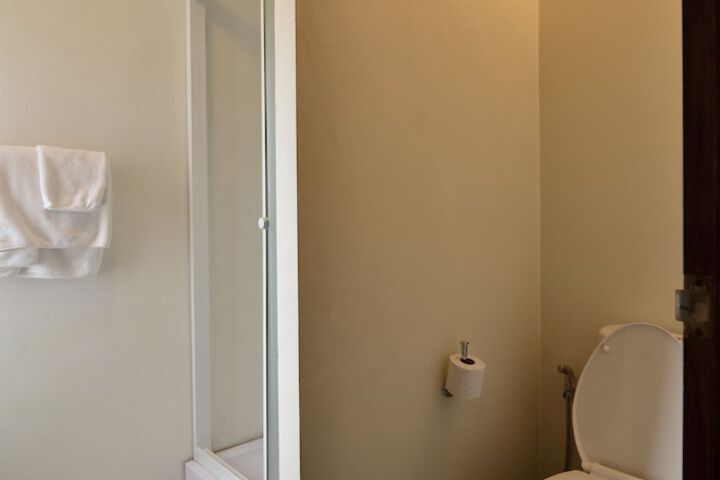 Room 13 of 25