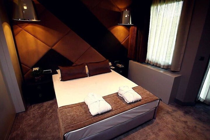Room 5 of 57