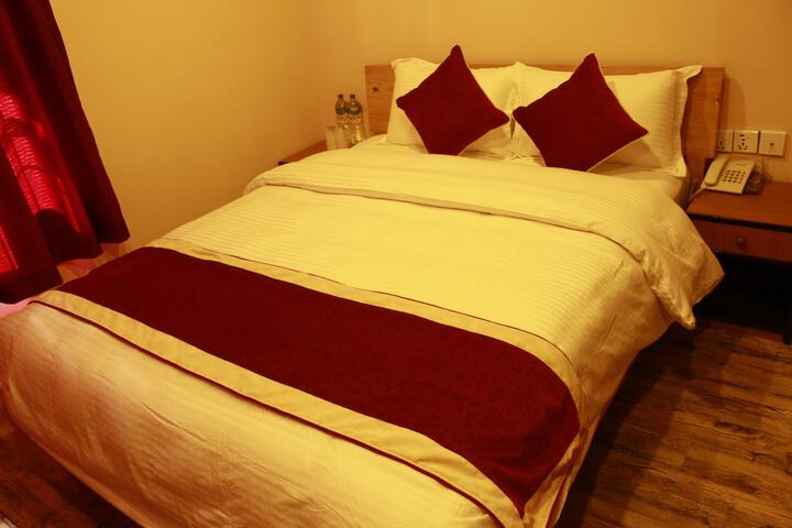 Room 5 of 23