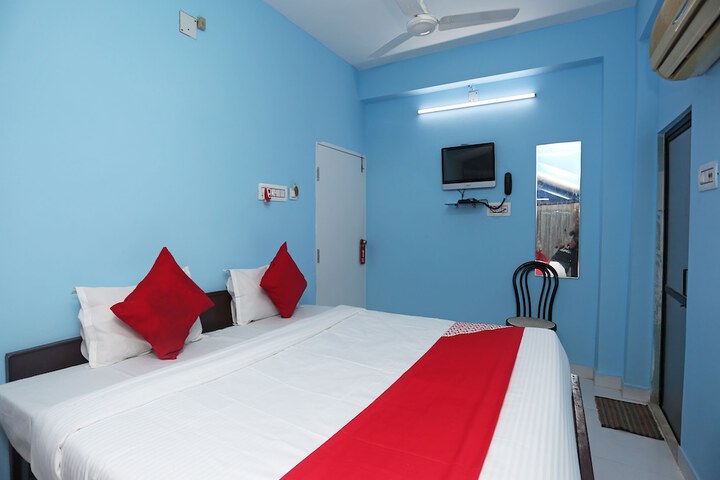 Room 10 of 24
