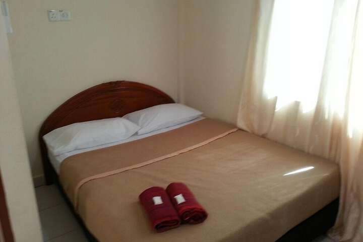 Room 6 of 26