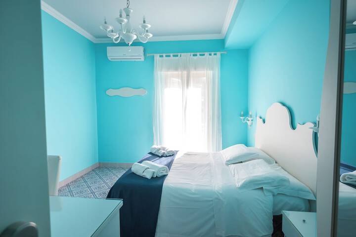 Room 48 of 82