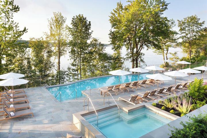 Infinity pool