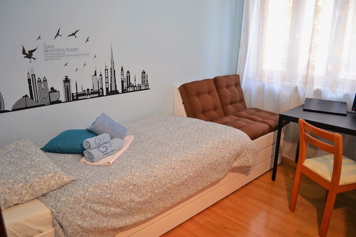 Room 5 of 23