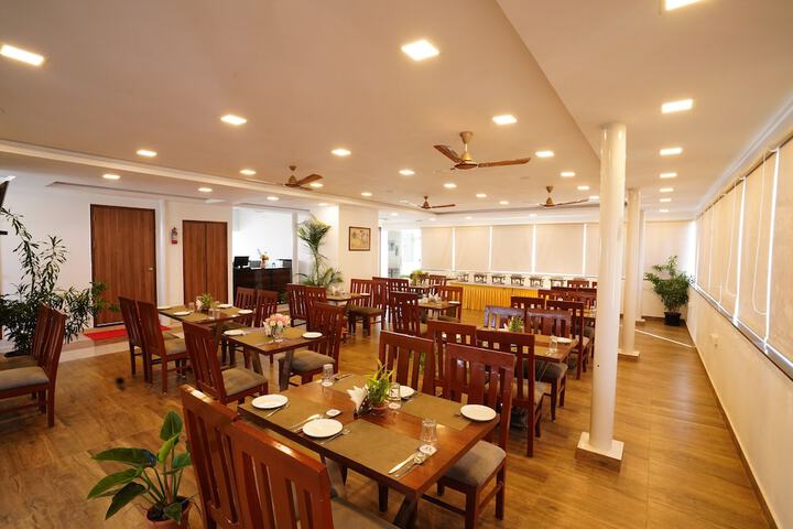 Dining 64 of 91