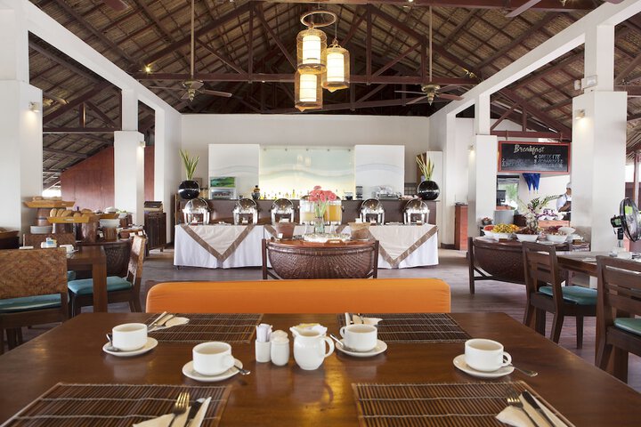 Dining 54 of 87