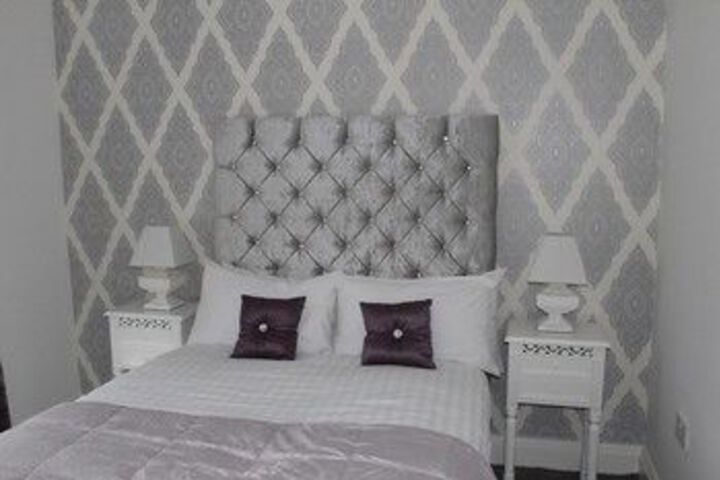 Room 9 of 29