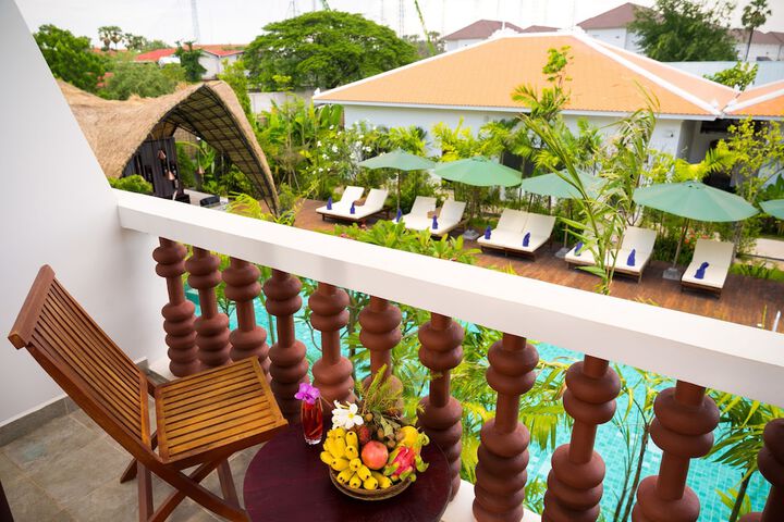 Hotel Exterior 106 of 107