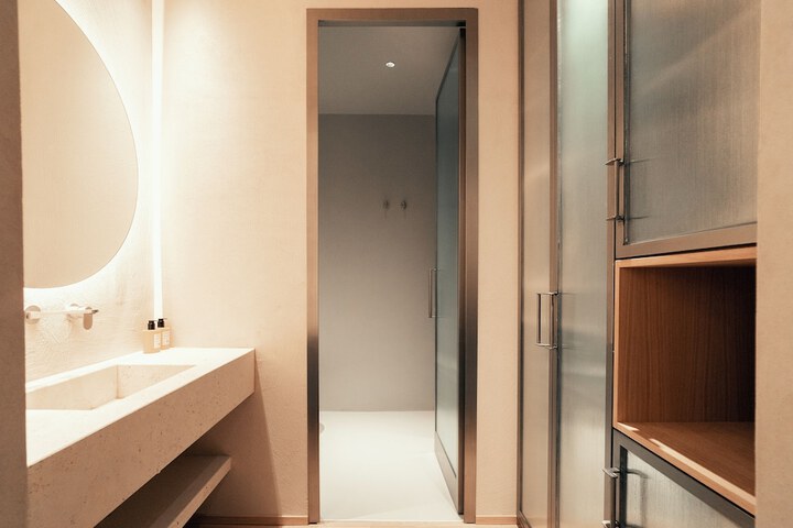 Room 15 of 45