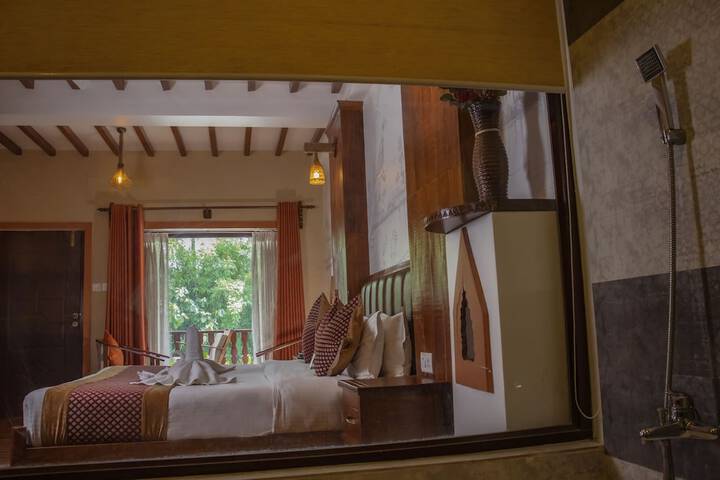 Room 3 of 40