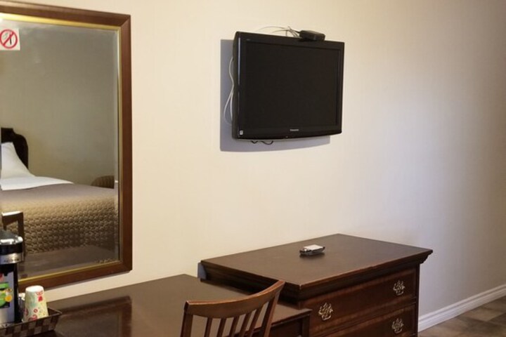Room 16 of 163