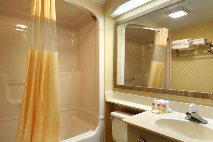 Bathroom amenities