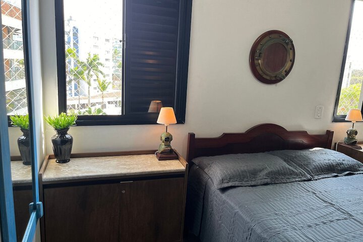 Room 12 of 487