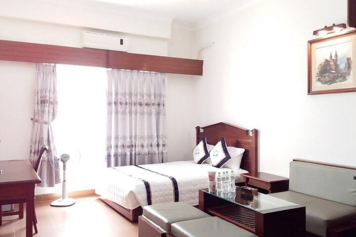 Room 18 of 35