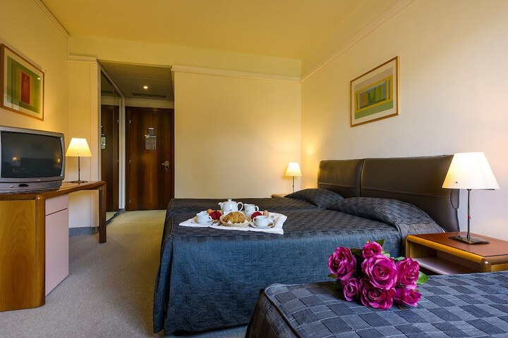 Room 30 of 61