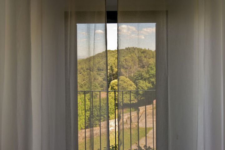 Room 8 of 43