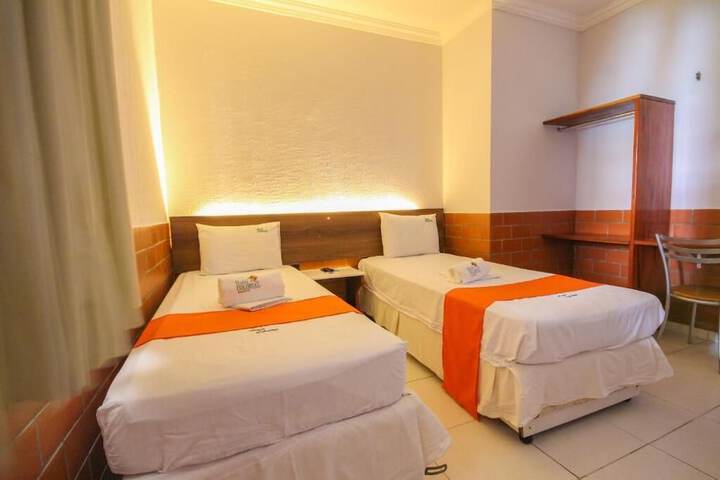 Room 15 of 30