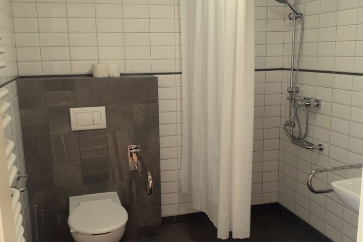 Room 20 of 46