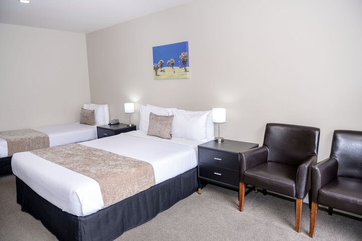 Room 5 of 44