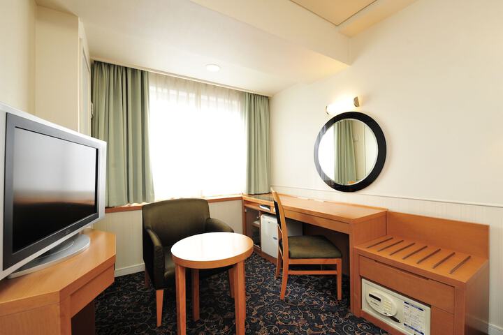Room 30 of 152