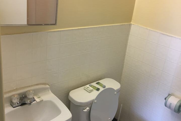 Room 13 of 20