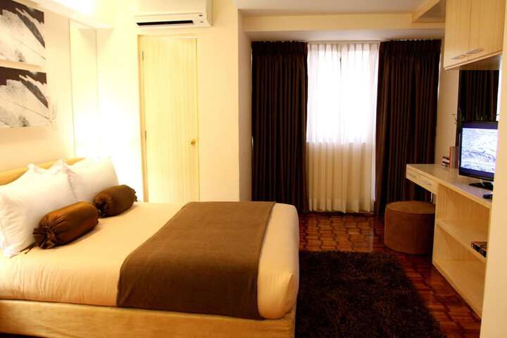 Room 5 of 44
