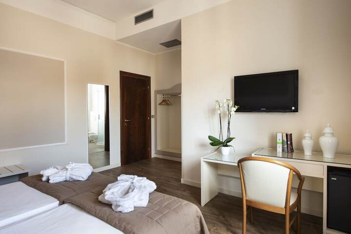 Room 10 of 91