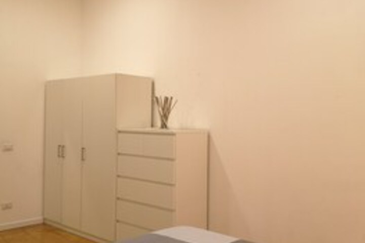 Room 50 of 82