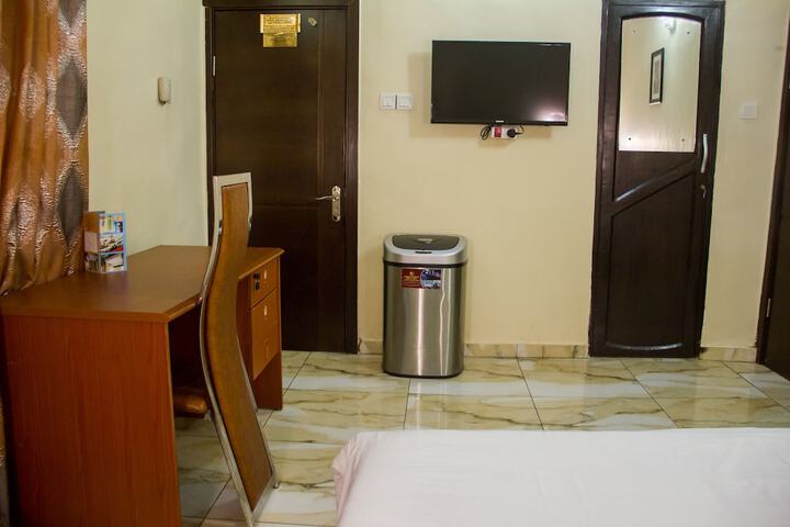 Room 26 of 58