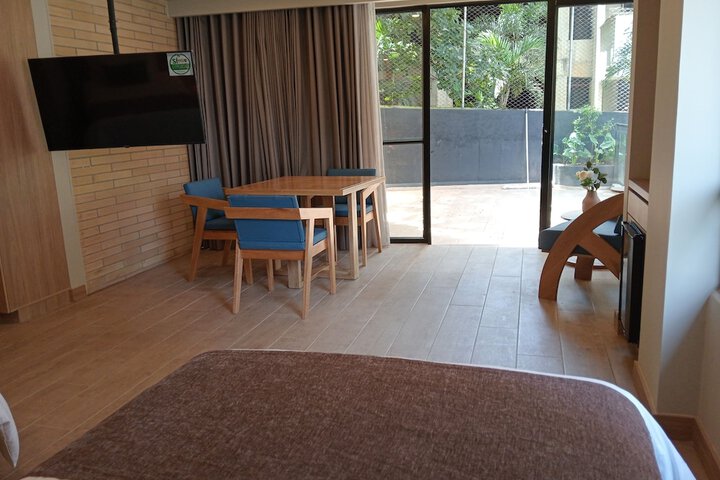 Room 27 of 123