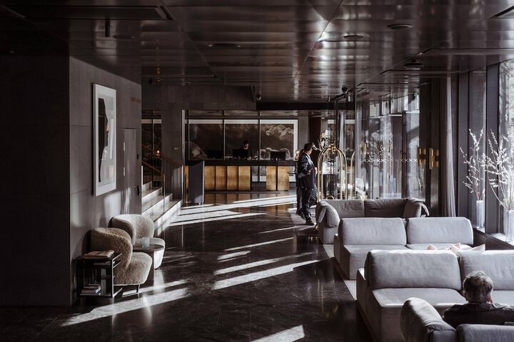 Lobby Photo